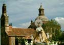 Virgen_Iglesia_fondo